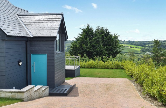4 bedroom accommodation in Newport