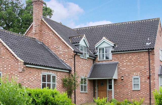 4 bedroom accommodation in Heckingham, near Loddon