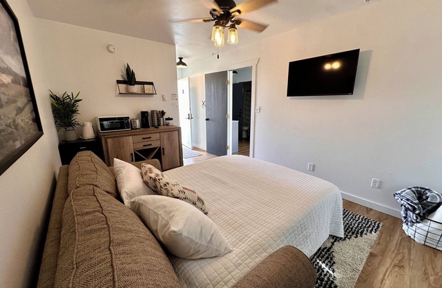 4-bedroom apartment right across from rodeo in cody - or rent the whole lodge!