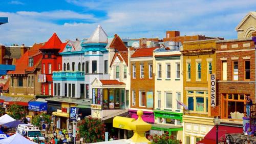 4 Bedroom Downtown DC with Private Parking Walk Metro Nightlife