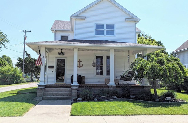 4-Bedroom Home /Port Clinton. Close to restaurants/shopping, Jet Express, beach.