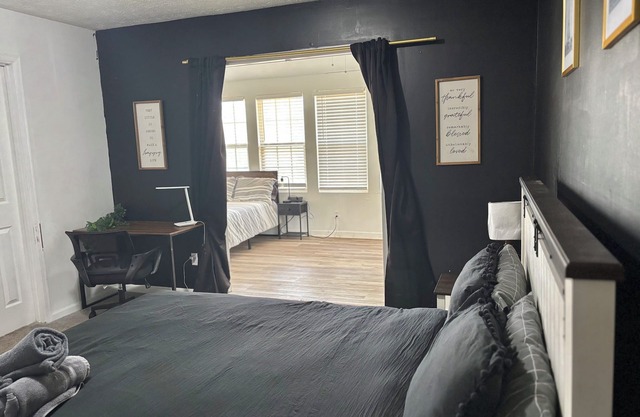 4-bedroom House - Game Table - 20 mins From Airport