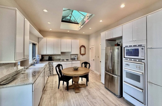 4-bedroom house in Montecito with Ocean and Mountain View