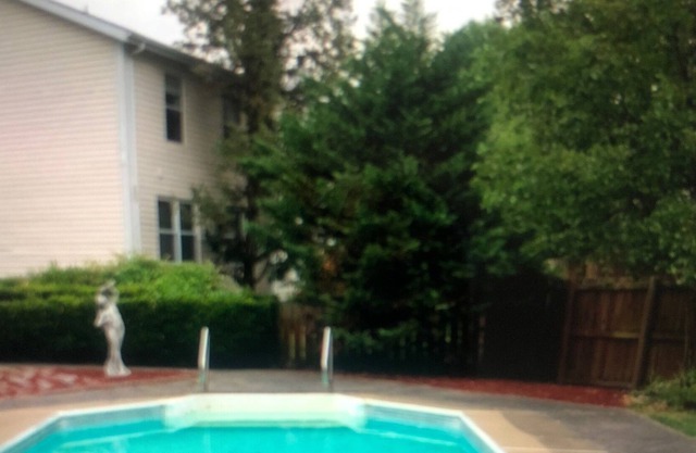 Great location in St.Charles
