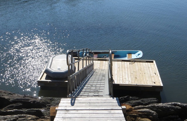 Cottage 4 chambres face à l'océan avec une vue magnifique sur l'océan et un quai en eau profonde