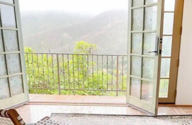 4 bedroom villa with epic views near downtown Ojai