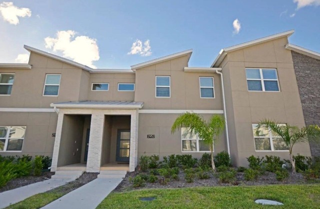 4 Bedrooms/3 Bedrooms/Storey Lake (2952PS)