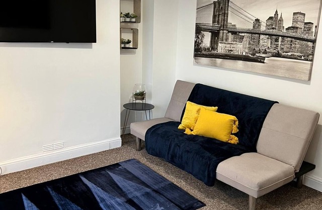 4 Bedrooms, Centre of town, Smart TV in every room