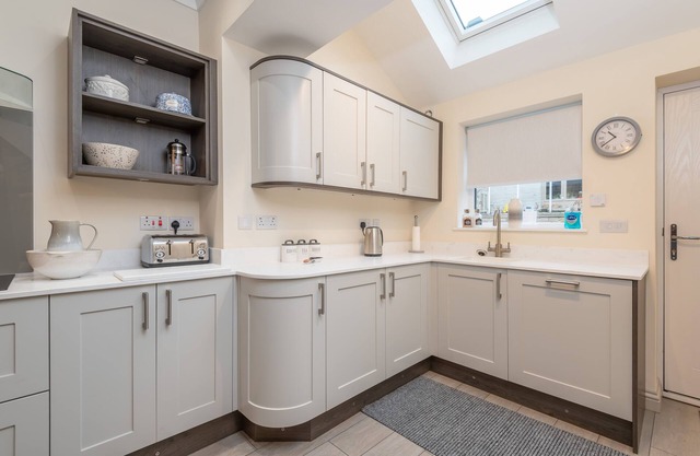 4 Bedrooms, sleeping 6, just 2 minutes walk from Hebden Bridge town square .