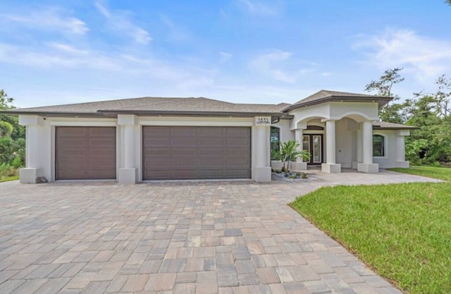 4 beds, 2 bath, heated pool full house