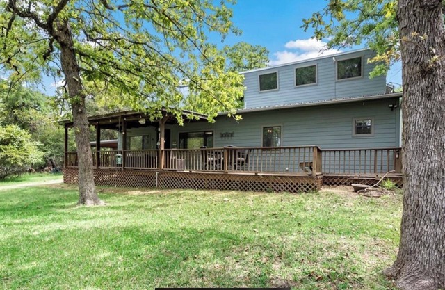 4 BR/3 Bath Country Home with View of Lake and Wildlife.