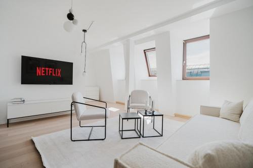 4 BR Penthouse - WHIRLPOOL - ZENTRAL - KÜCHE - WIFI - KAFFEE - GERÄUMIG - TERRASSE - PARKHAUS