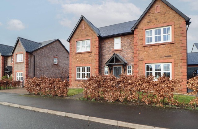 4 CENTURION RISE, family friendly, with a garden in Penrith