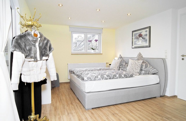 4 **** Exclusive, entièrement équipée appartement Moselle avec vue sur le château et balcon.