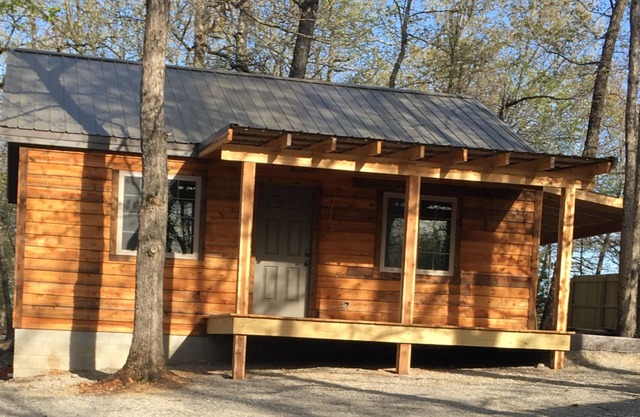Fall Creek Cabins, idéal pour les familles à 1 mile du lac Norfork, Mtn. Accueil Ar.