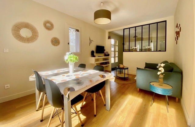 Gîte 4* avec piscine sur les coteaux