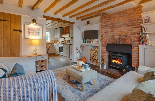 4 Hazelwood Cottages