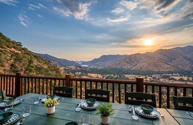 4 Kings Log Cabin 150 Acres Spectacular Views