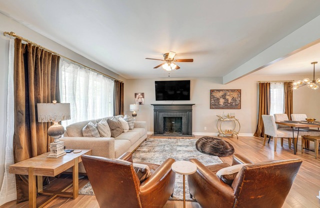 4 Mi to Churchill Downs: Updated Retreat w/ Deck!