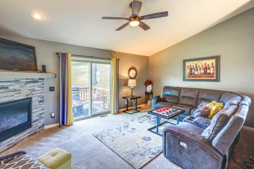 4 Mi to Offutt AFB - Family Home in Omaha Suburbs!