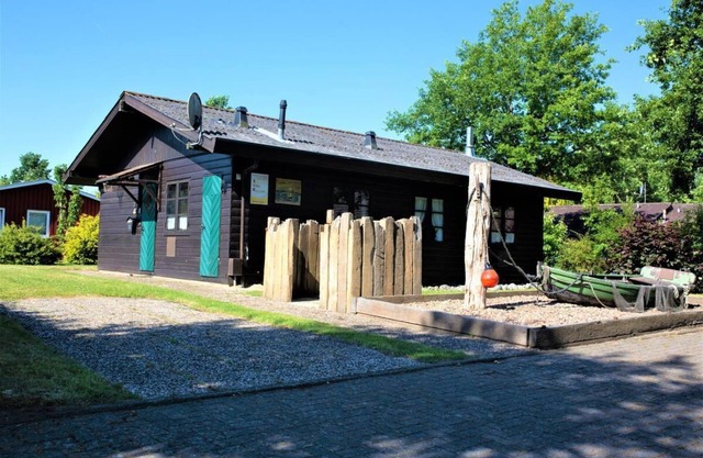 4 person vacation home Kuestenwind, with canoe and fireplace in Otterndorf