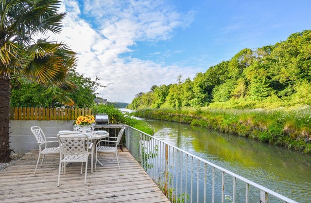 4 Riverside - Deux Chambres Maison, Couchages 4