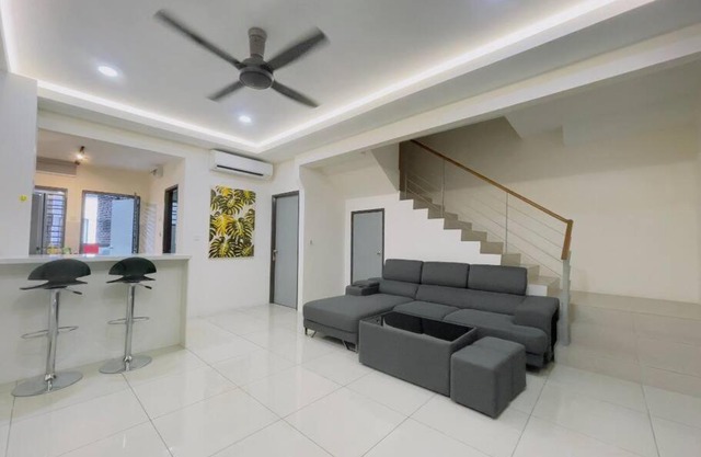 4 Room Sweet Home 12pax @ Puncak Alam