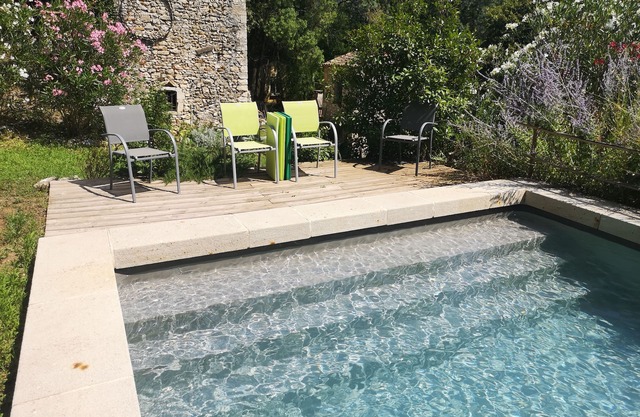 Gîte 4 étoiles avec piscine dans les Cévennes.