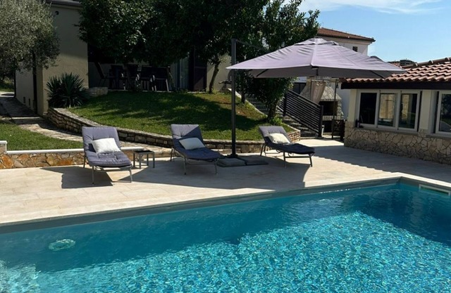 4 étoiles maison de vacances avec jardin de 300m2 et cuisine d'été dans son voisinage