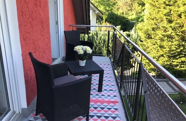 Appartement 4 étoiles (100 m²) avec balcon, loggia et jardin