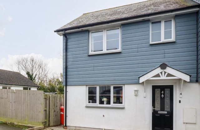 4 Trevanson Mews