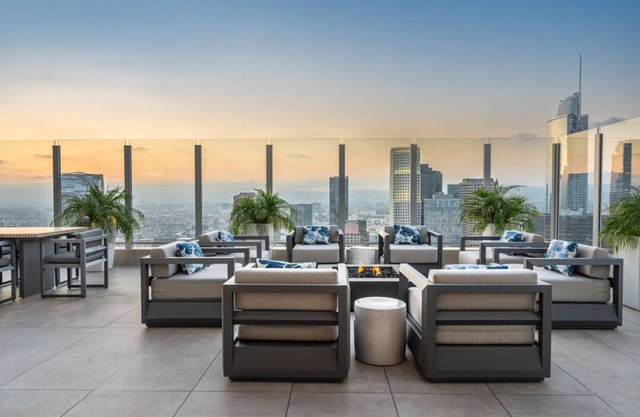 400 People PentHouse Event Space