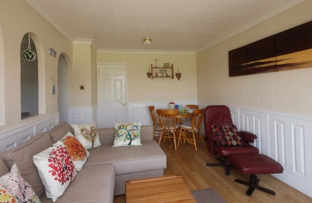 43C Medmerry Park 2 Bedroom Chalet - No Wifi