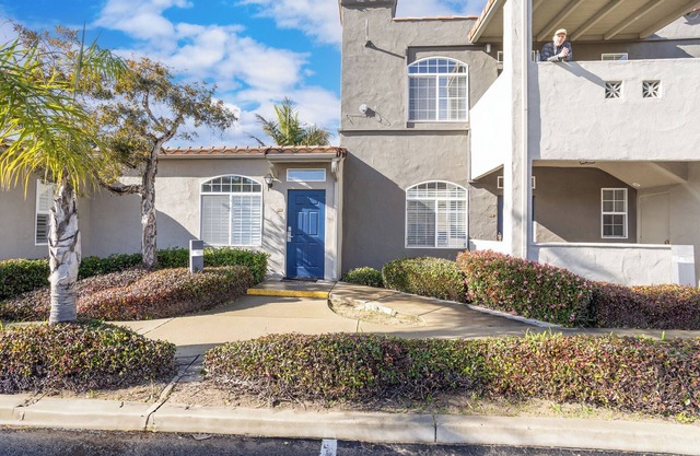444 Pier Ave. #101 Waves and Whimsy