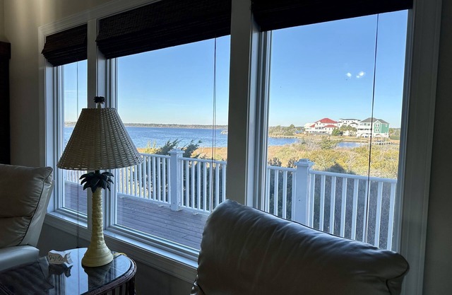 4bed N Topsail Sound front home, Ocean Views, pool