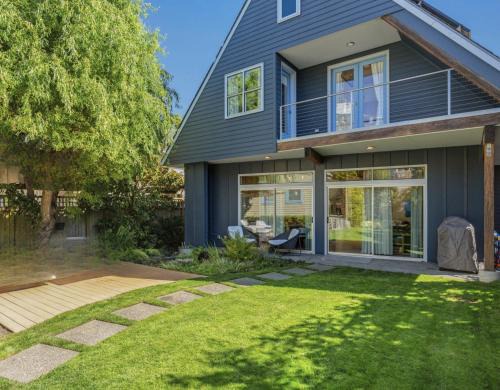 4BR 4BA The Gardens at Queen Anne