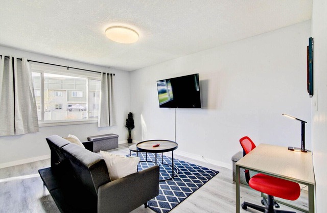 4BR Family Home – Space & Comfort