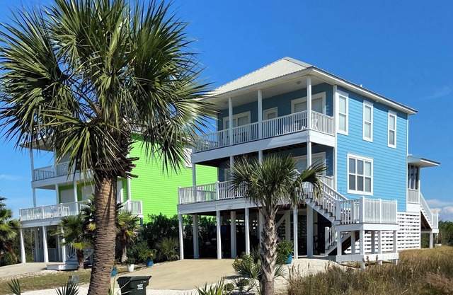 4BR Fort Morgan Gem: Stunning Gulf Views, Across From New Pool, Steps To Beach