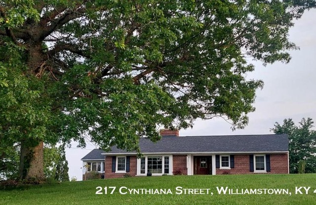 4BR Home - Pets Allowed by ARK Experience