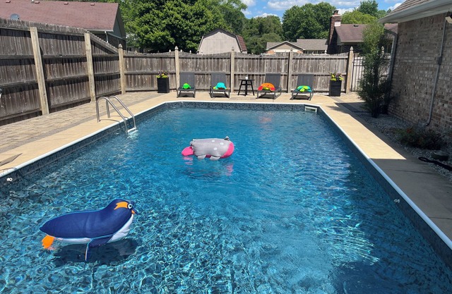 4BR Home w/ Heated Pool, Arcade & More – less than 10 Min from Airport