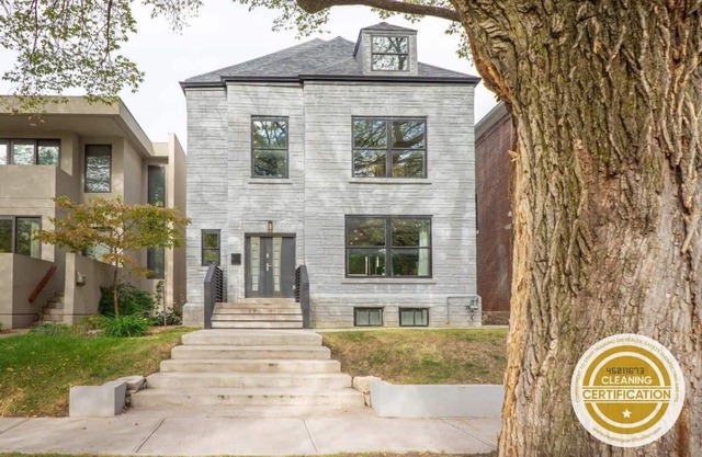 4BR Modern CWE Luxury + Garage / ABODEbucks