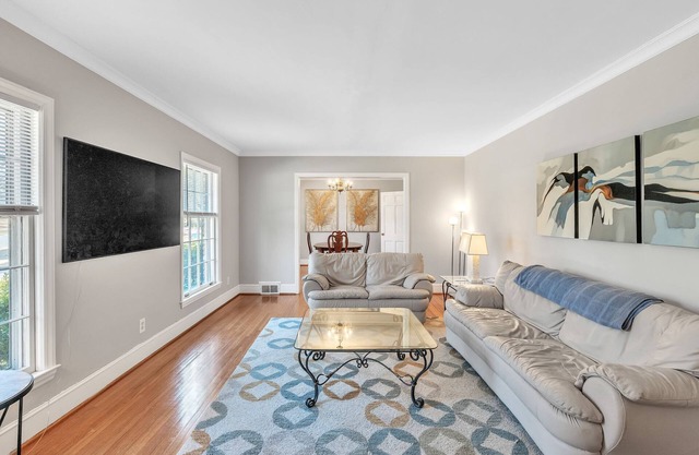4 BR Ranch in Prime Southpark | Backyard | Porch