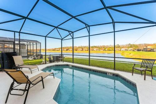 4BR Townhome with Lake View – BL481