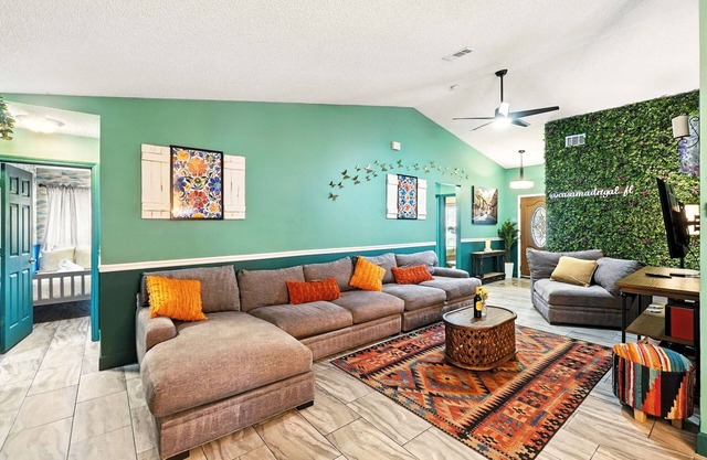 Encanto Themed 5bd Home w/ Pool & BBQ: Disney Nearby