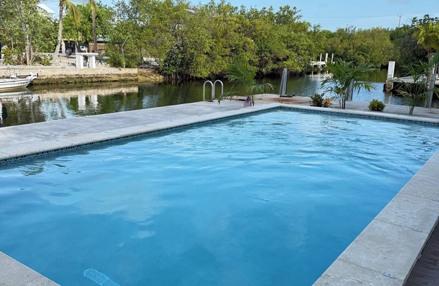 3-bedroom house in delightful Little Torch Key with WiFi, AC