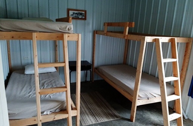 5. 8 miles de Rocky Fork Lake State Park Office, Camp Bunkkhouse pour 20 personnes