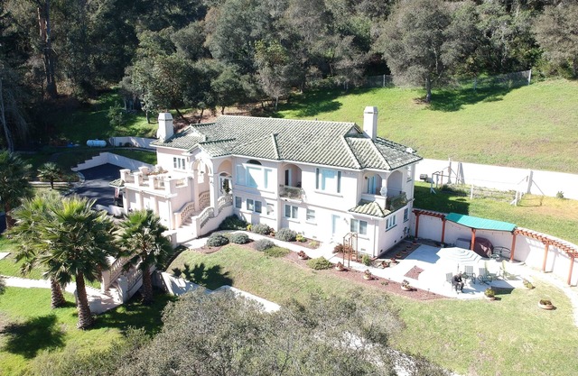 5 Acre Mountain Retreat dans les montagnes Serene Santa Cruz
