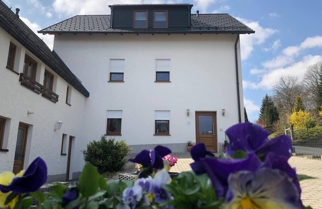 Appartement 5 étoiles 1. Étage supérieur, 2-4 p., 2 chambres, WiFi via DSL, Bad Brambach Radonbad