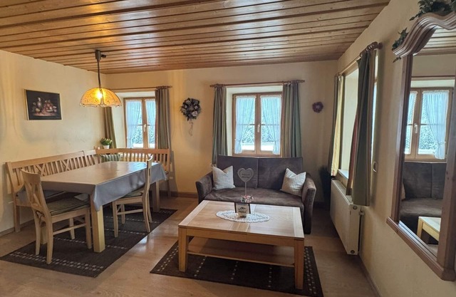 Fewo Kienberg (35qm) Balkon, Kochnische, 1 Schlaf- und 1 Wohnzimmer, max. 2 Personen