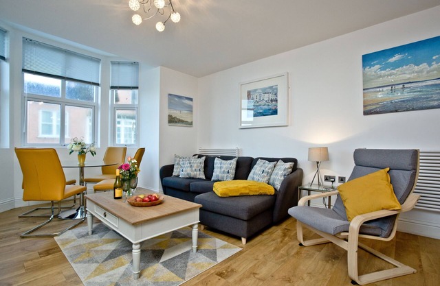 5 At The Beach - un appartement qui peut accueillir 6 personnes dans 2 chambres